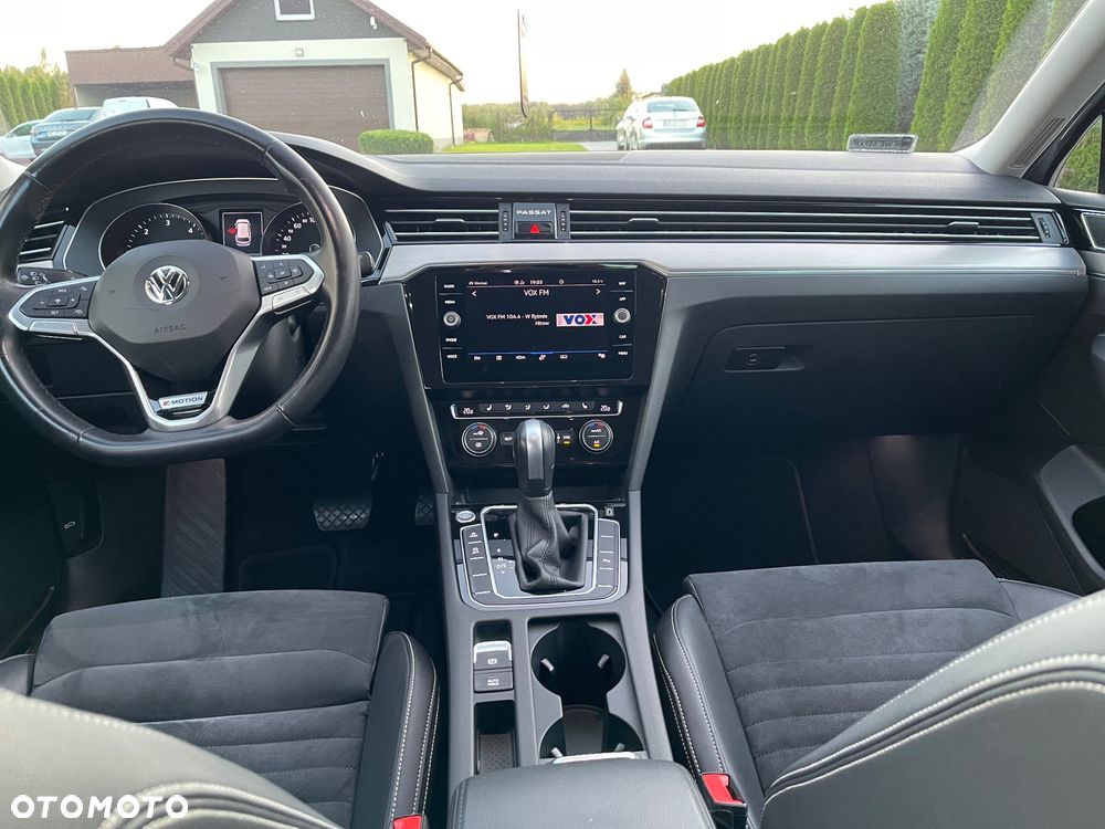 Volkswagen Passat 2.0 TDI 4Mot Elegance DSG - 20
