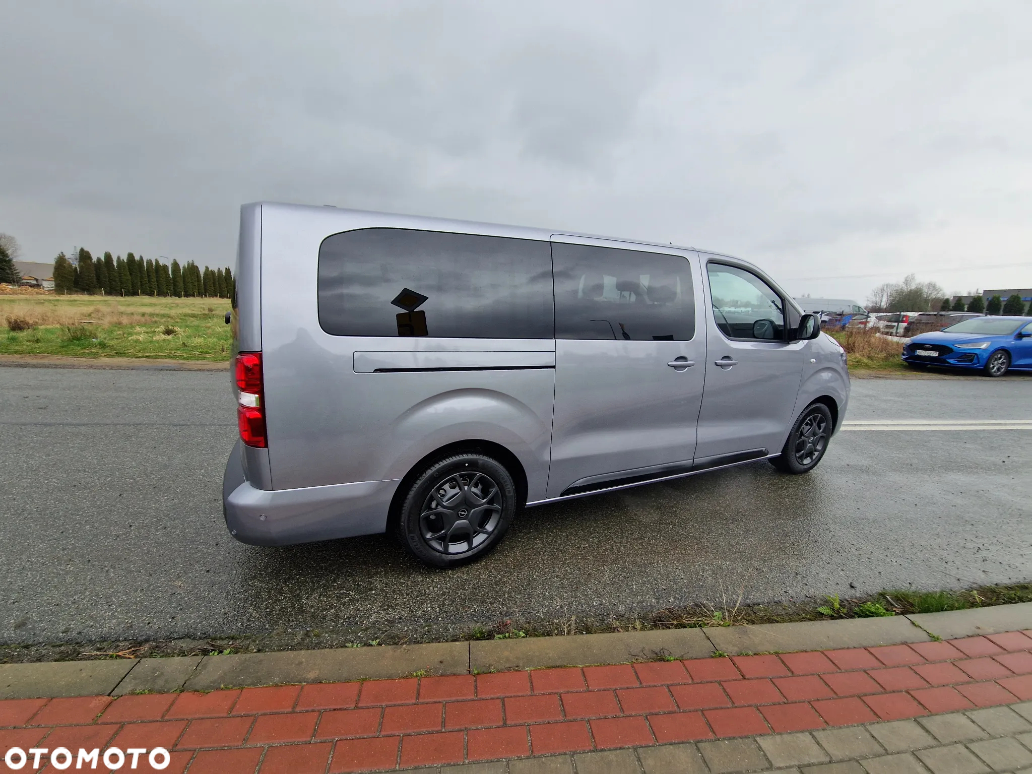 Opel Vivaro - 9