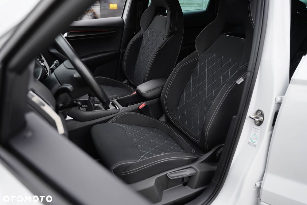 Skoda Karoq 1.5 TSI ACT GPF 4x2 Sportline - 17