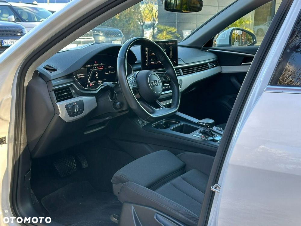 Audi A4 Avant - 11