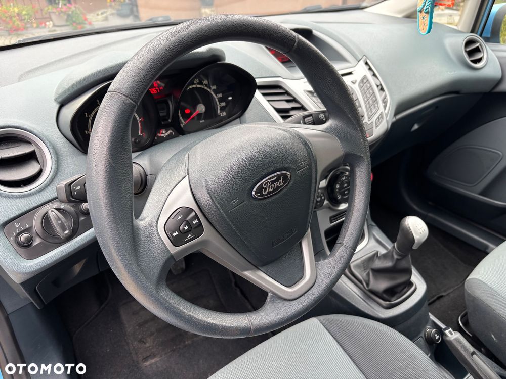 Ford Fiesta 1.25 SYNC Edition - 12