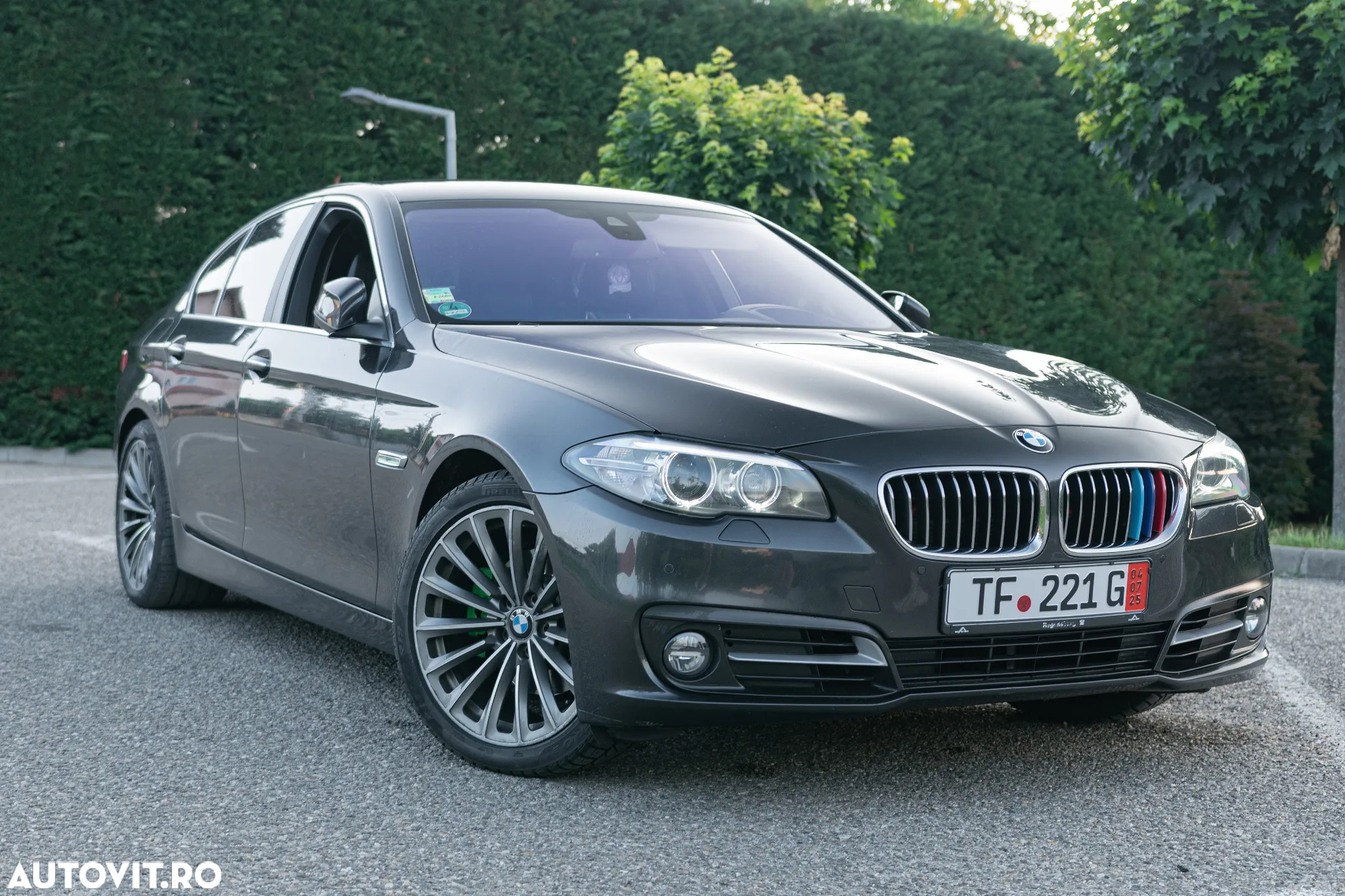 BMW Seria 5 520d Aut. Sport Line - 2