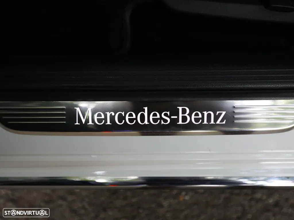 Mercedes-Benz C 300 e Avantgarde - 26
