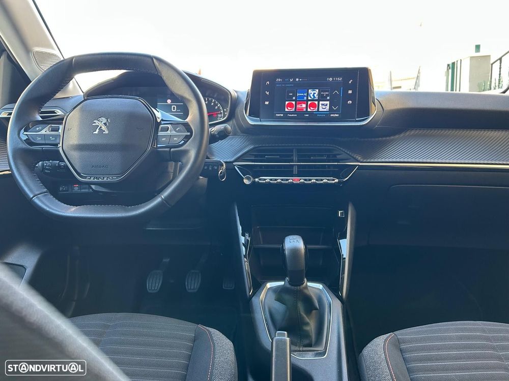 Peugeot 208 1.2 PureTech SE Style - 20