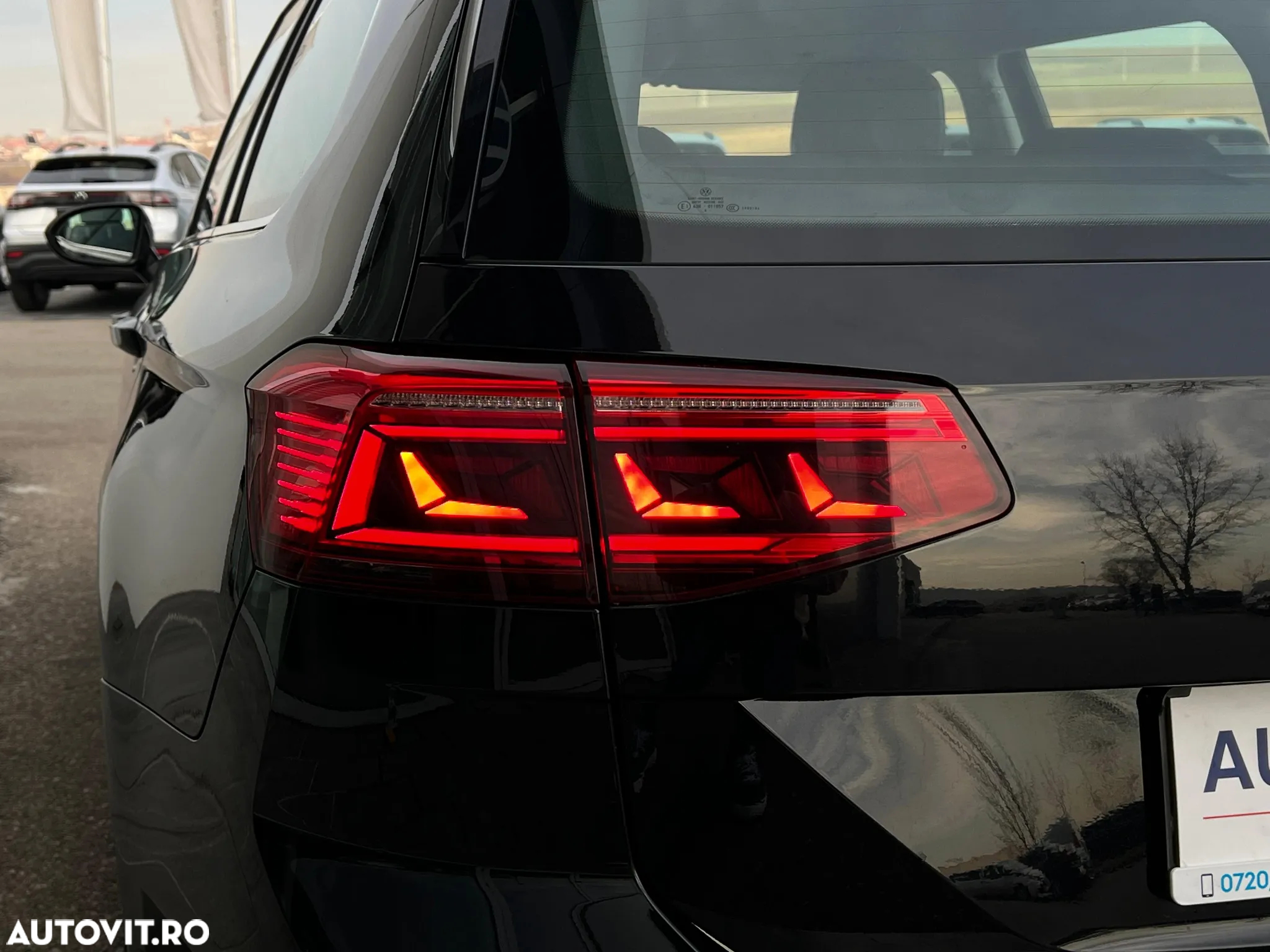 Volkswagen Passat Variant 2.0 TDI DSG Elegance - 11
