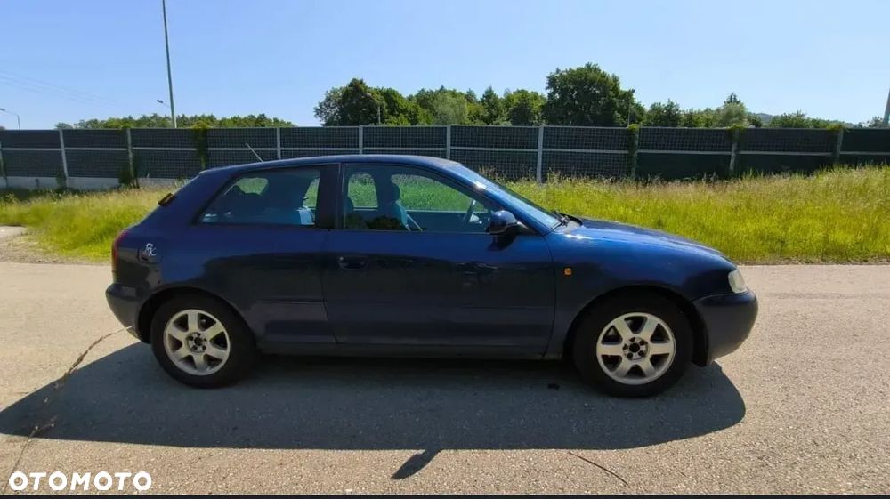 Audi A3 1.9 TDI Ambiente - 4