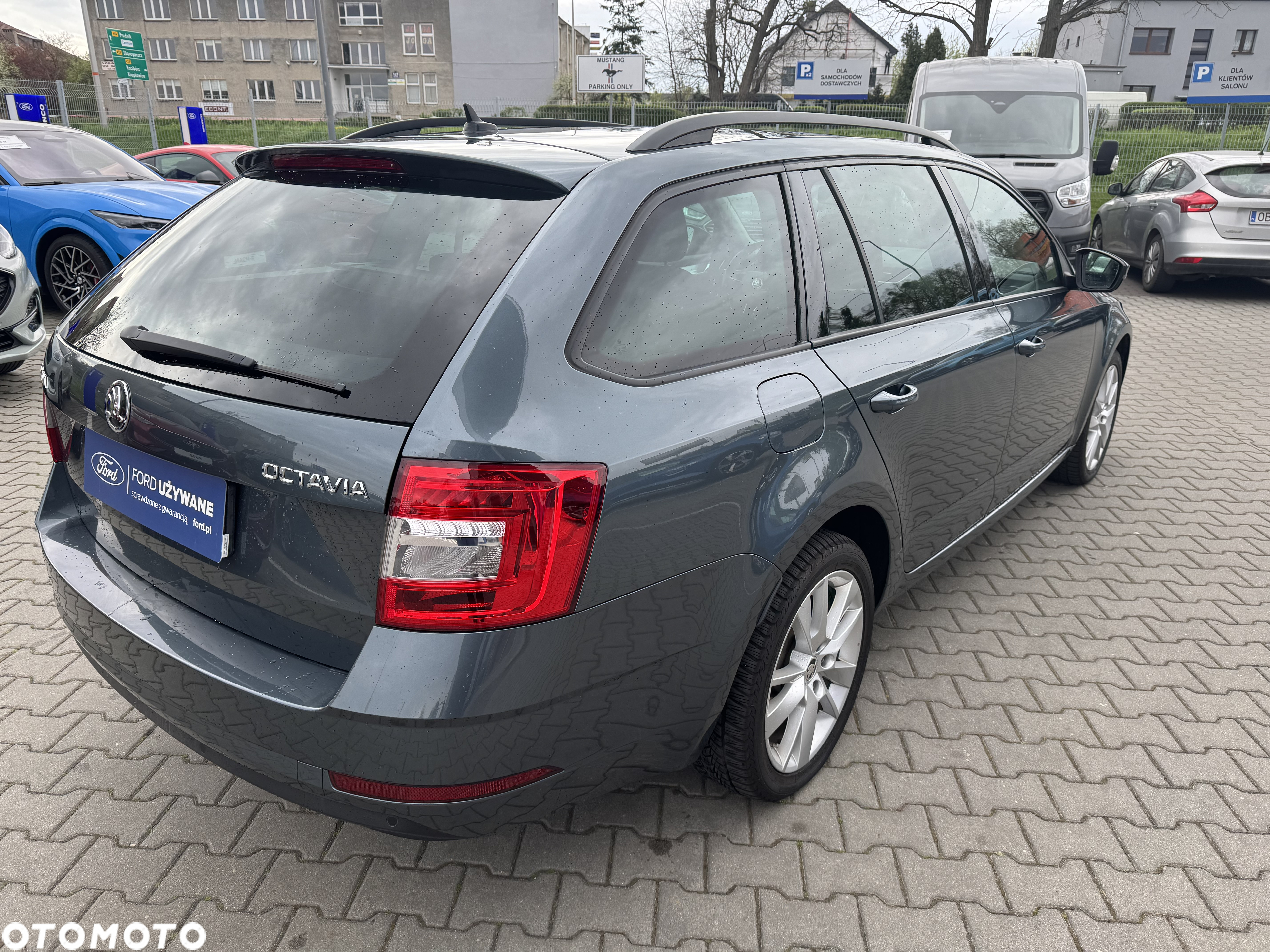 Skoda Octavia 2.0 TSI Ambition DSG - 6