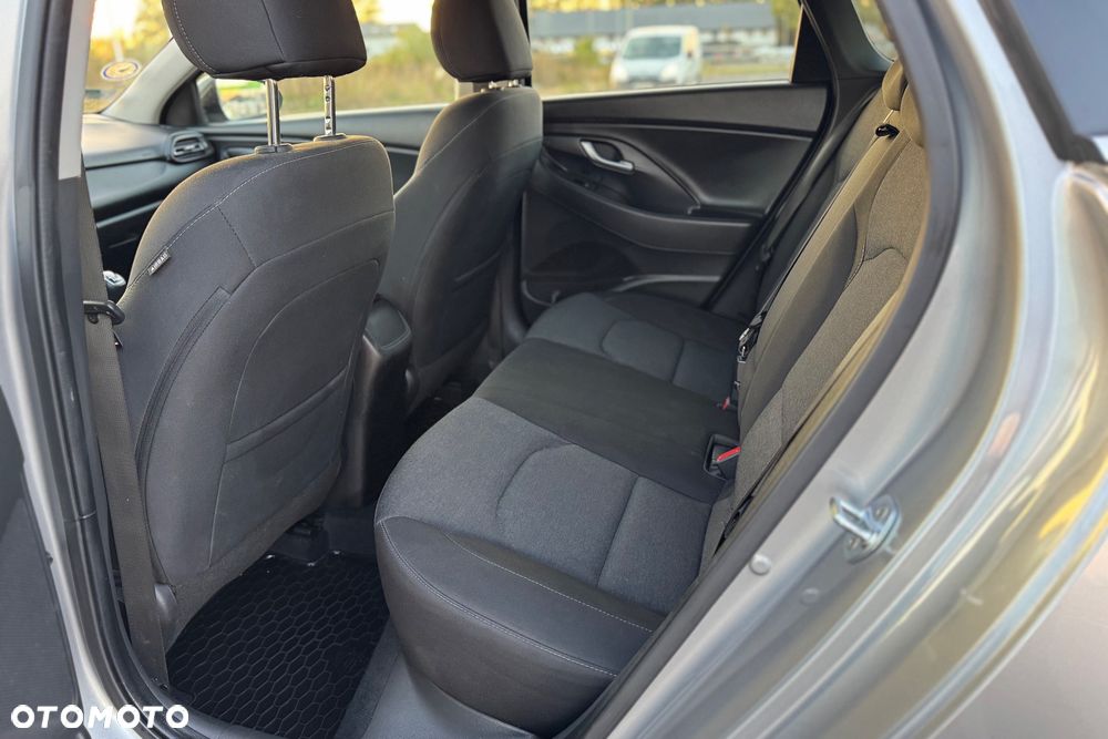 Hyundai i30 1.5 DPI Smart - 28