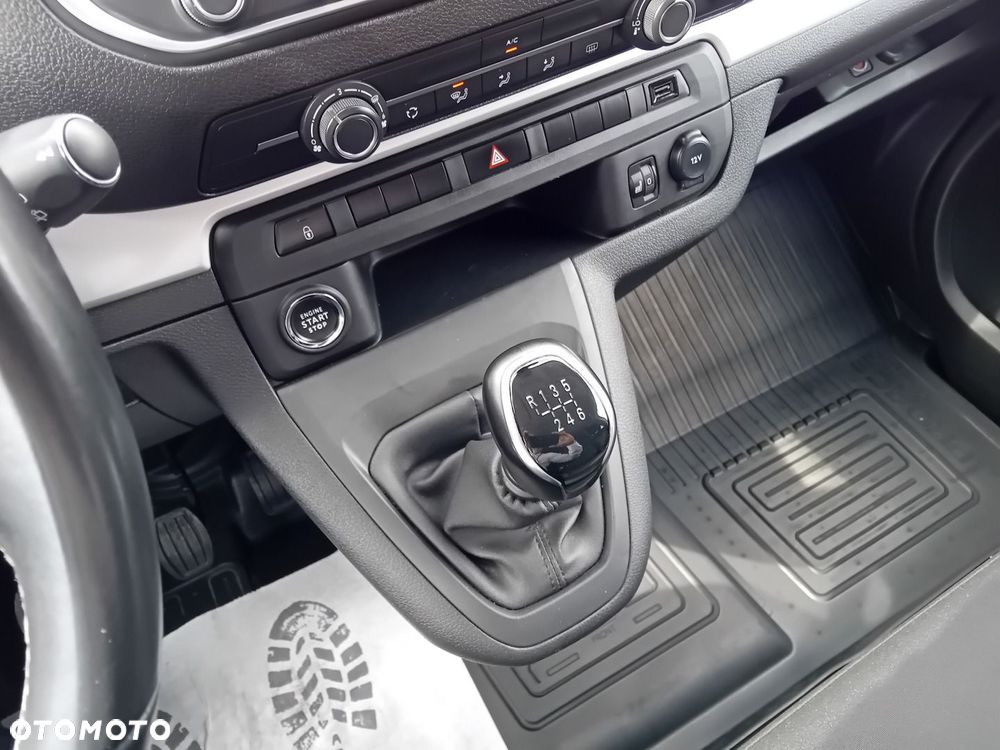 Toyota Proace Verso - 15