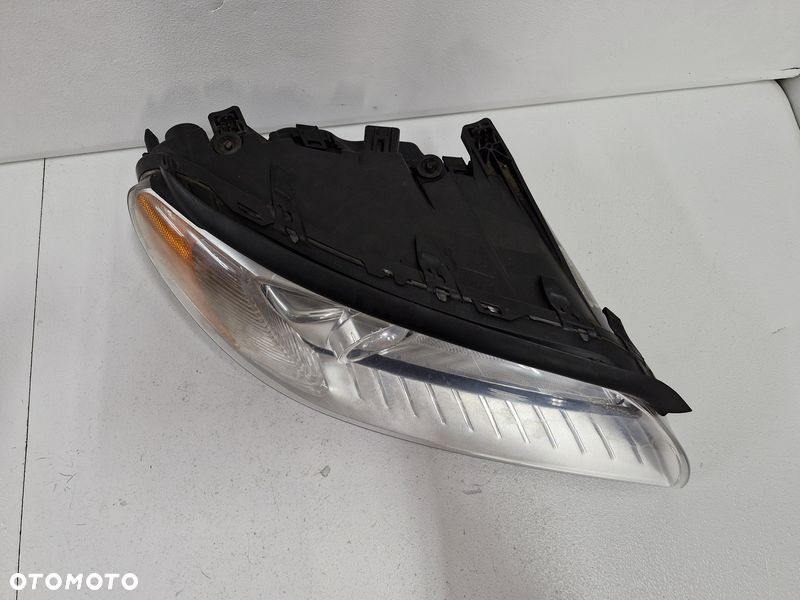 VOLVO S80 II V70 III XC70 2 LAMPA PRAWY PRZÓD PRAWA BI-XENON SKRĘTNY UK 31214171 - 2