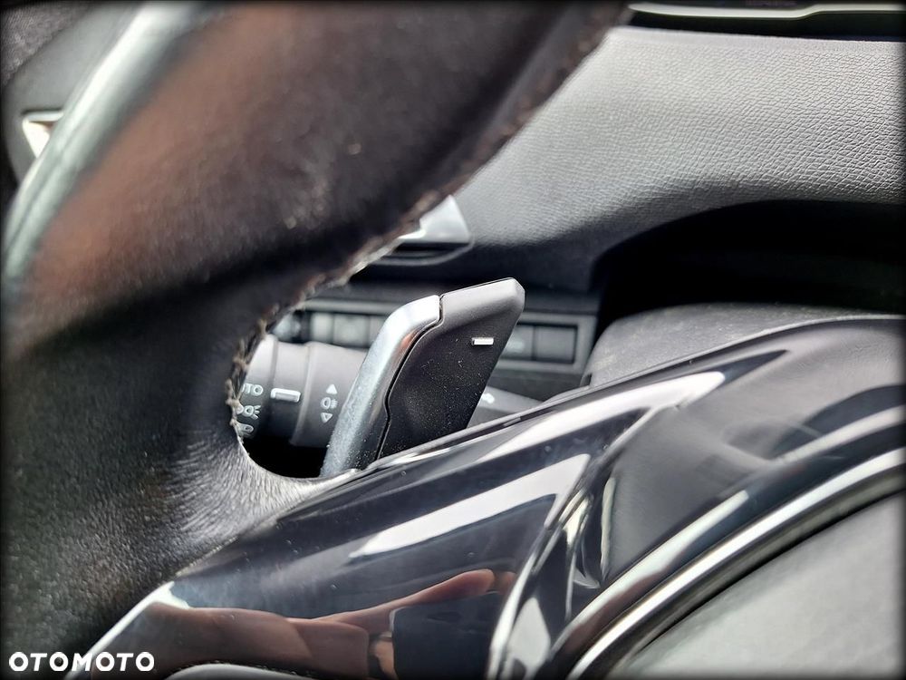 Peugeot 5008 2.0 BlueHDi Road Trip S&S EAT8 - 24