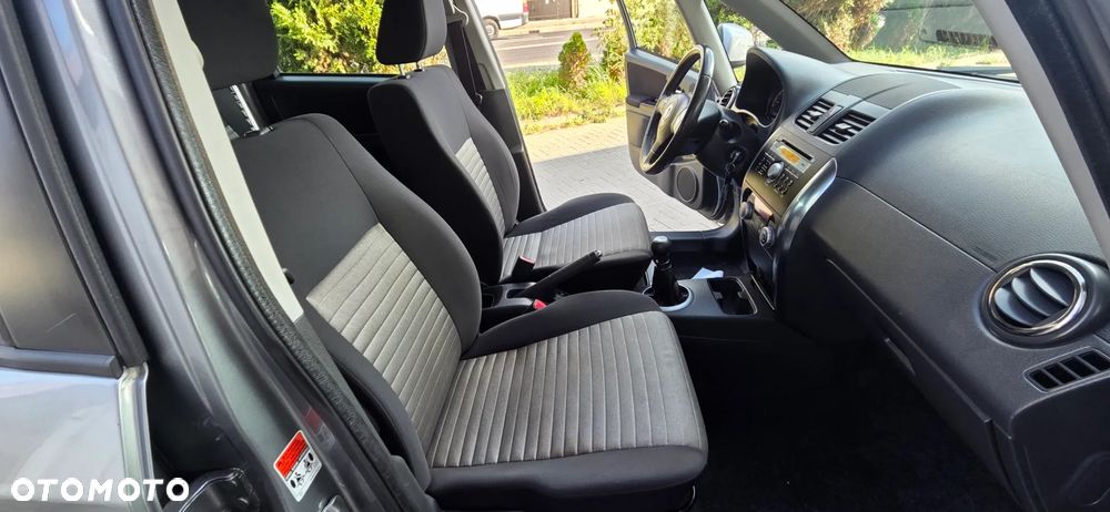 Fiat Sedici 1.6 16V 4x2 Emotion - 32