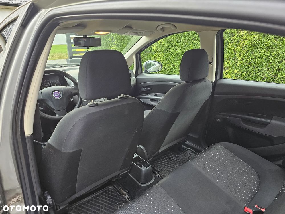 Fiat Grande Punto 1.4 8V - 27