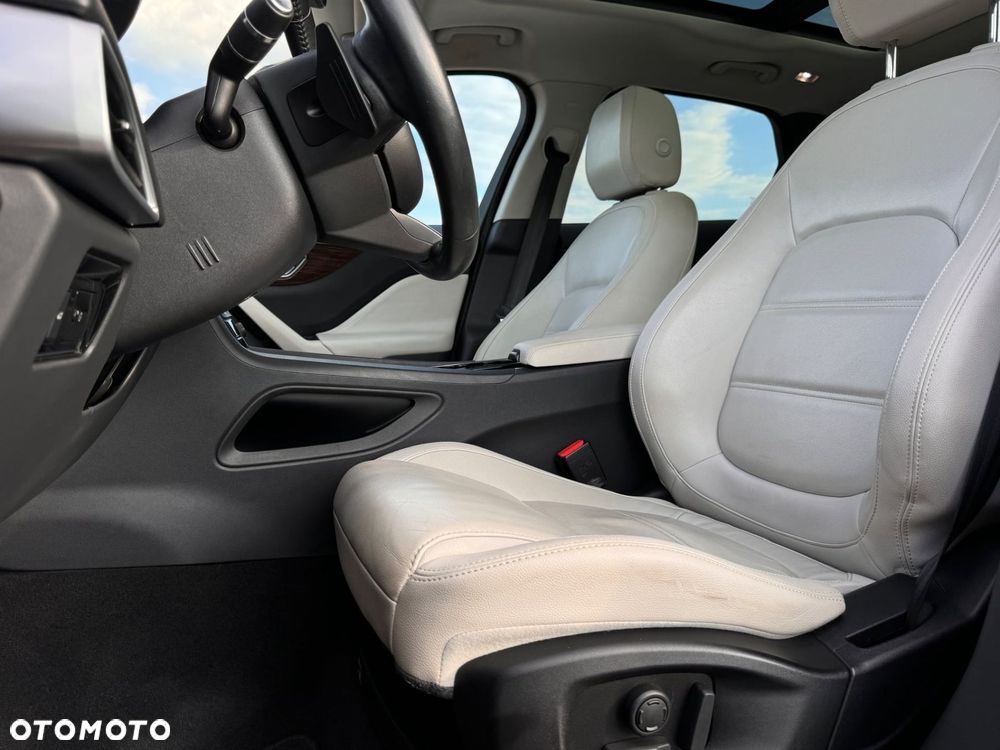 Jaguar F-Pace 35t AWD Prestige - 18