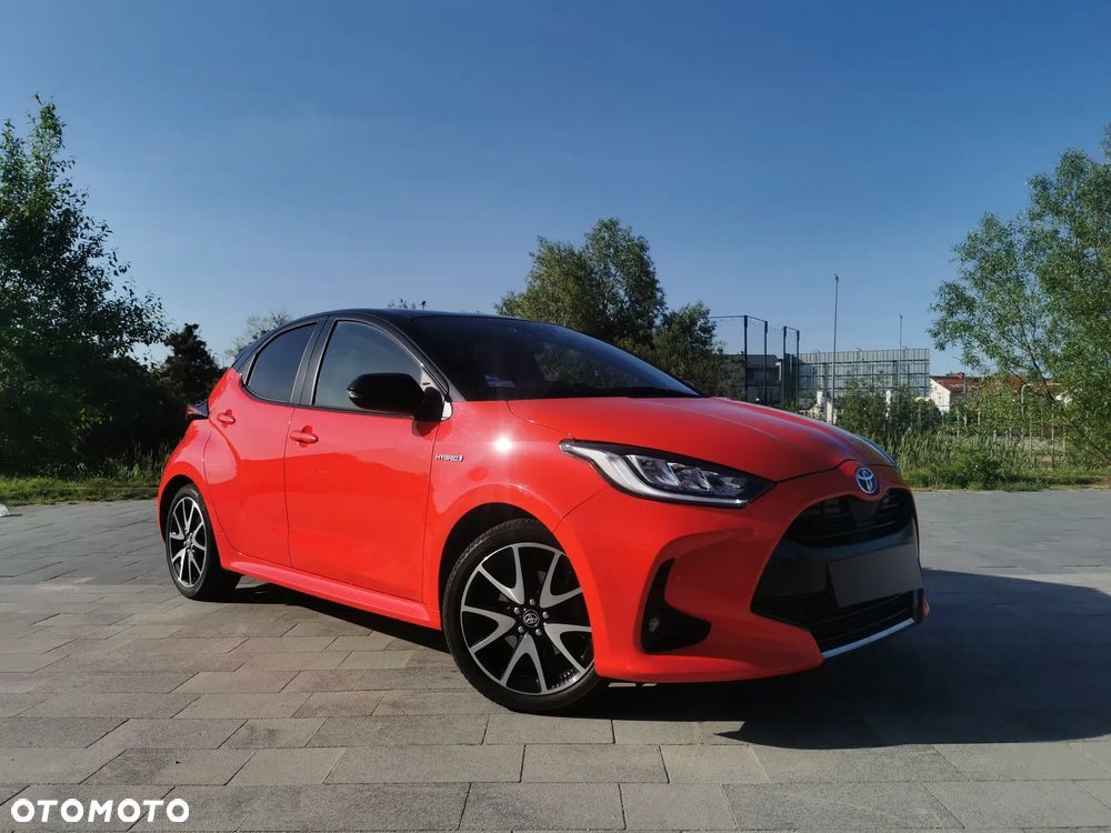 Toyota Yaris Hybrid 1.5 Premiere Edition - 1