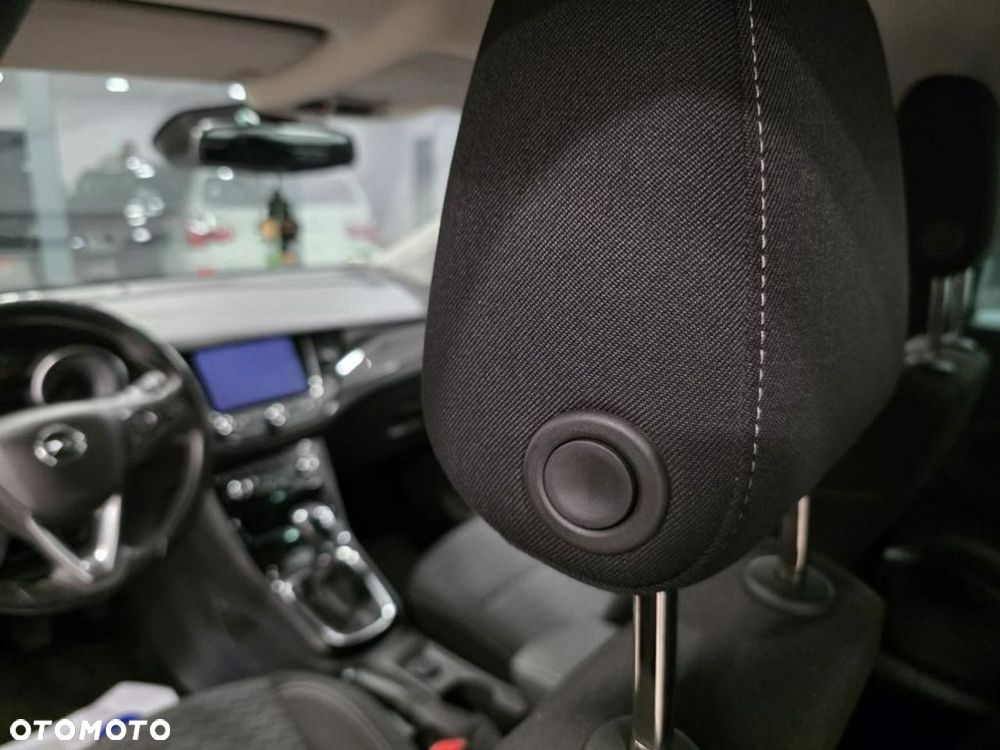 Opel Astra 1.4 Turbo Innovation - 17