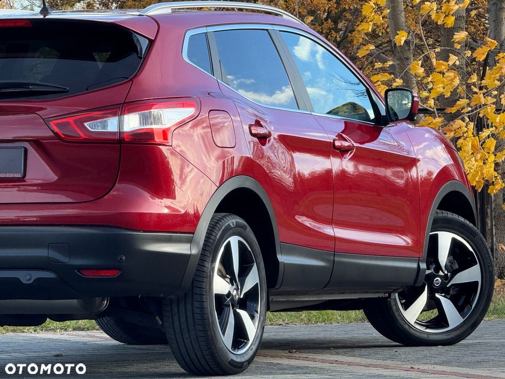 Nissan Qashqai 1.6 DIG-T N-Connecta - 28