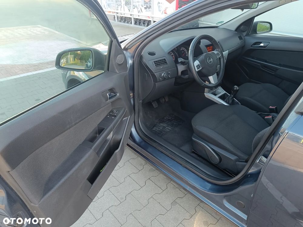 Opel Astra - 8