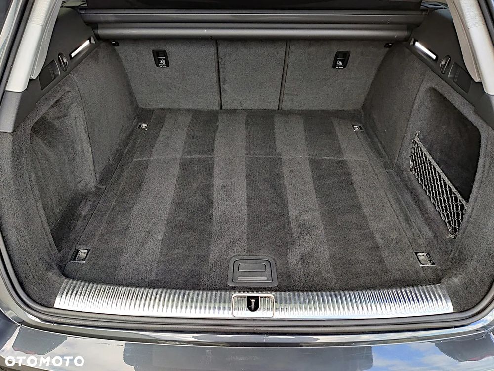 Audi A4 Avant 35 TDI S tronic - 30