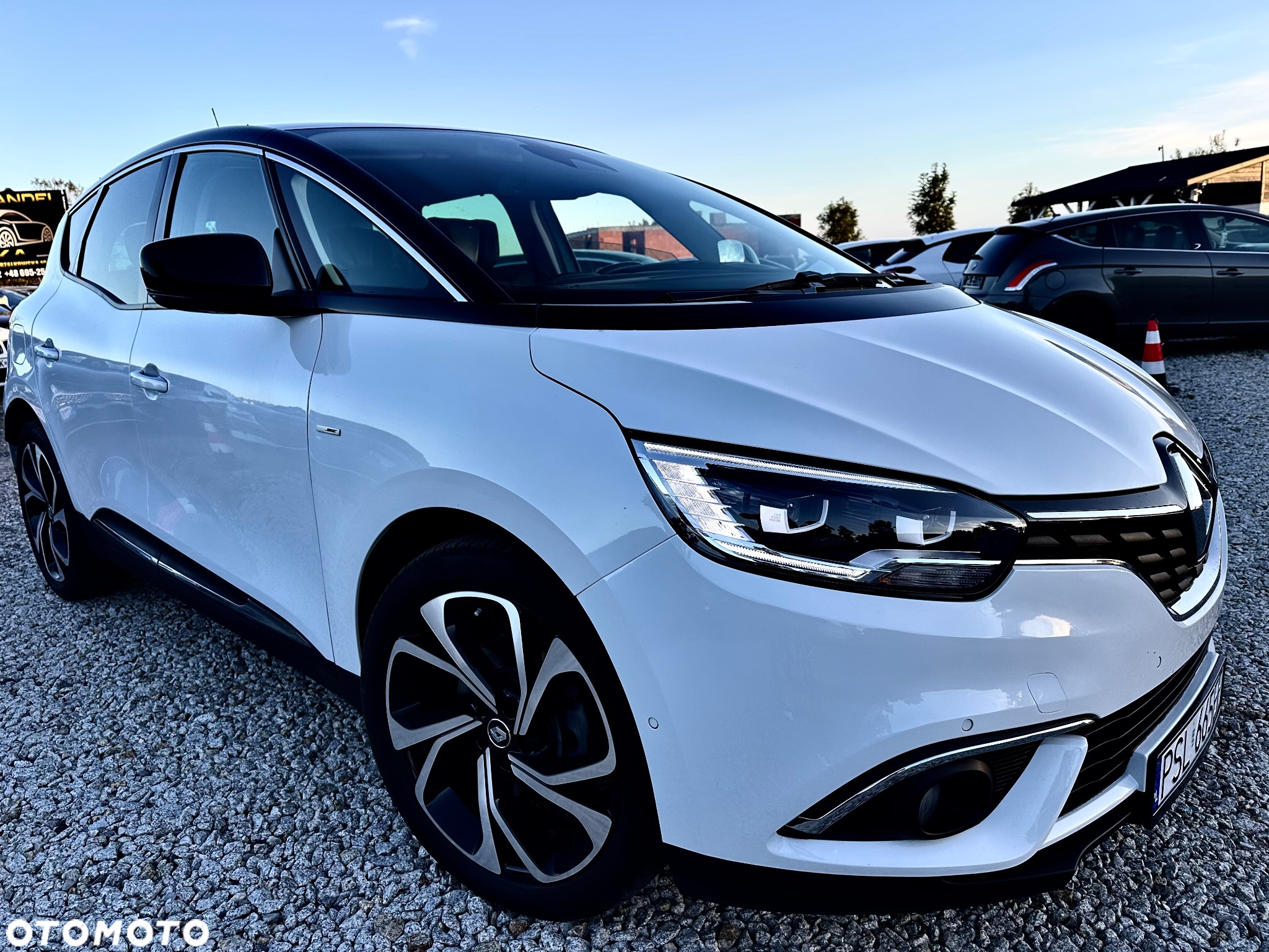 Renault Scenic ENERGY dCi 110 EDC BOSE EDITION - 35