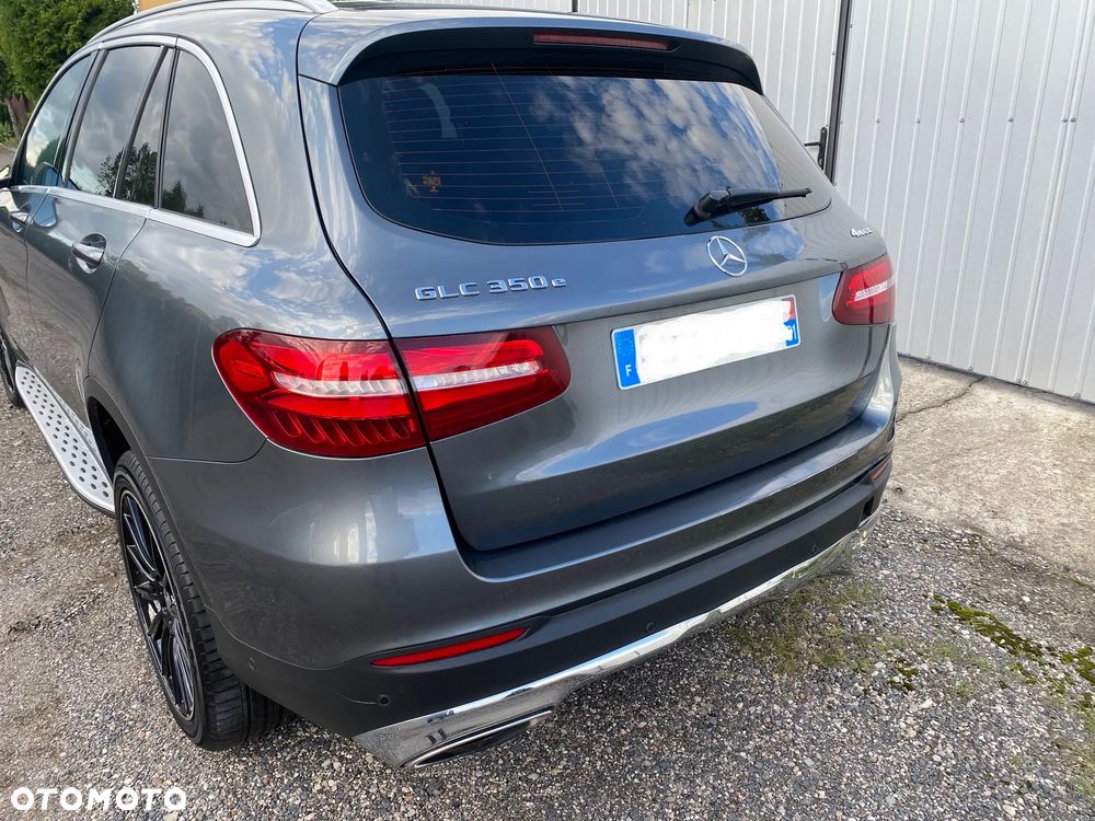 Mercedes-Benz GLC 300 e 4Matic 9G-TRONIC AMG Line Plus - 12