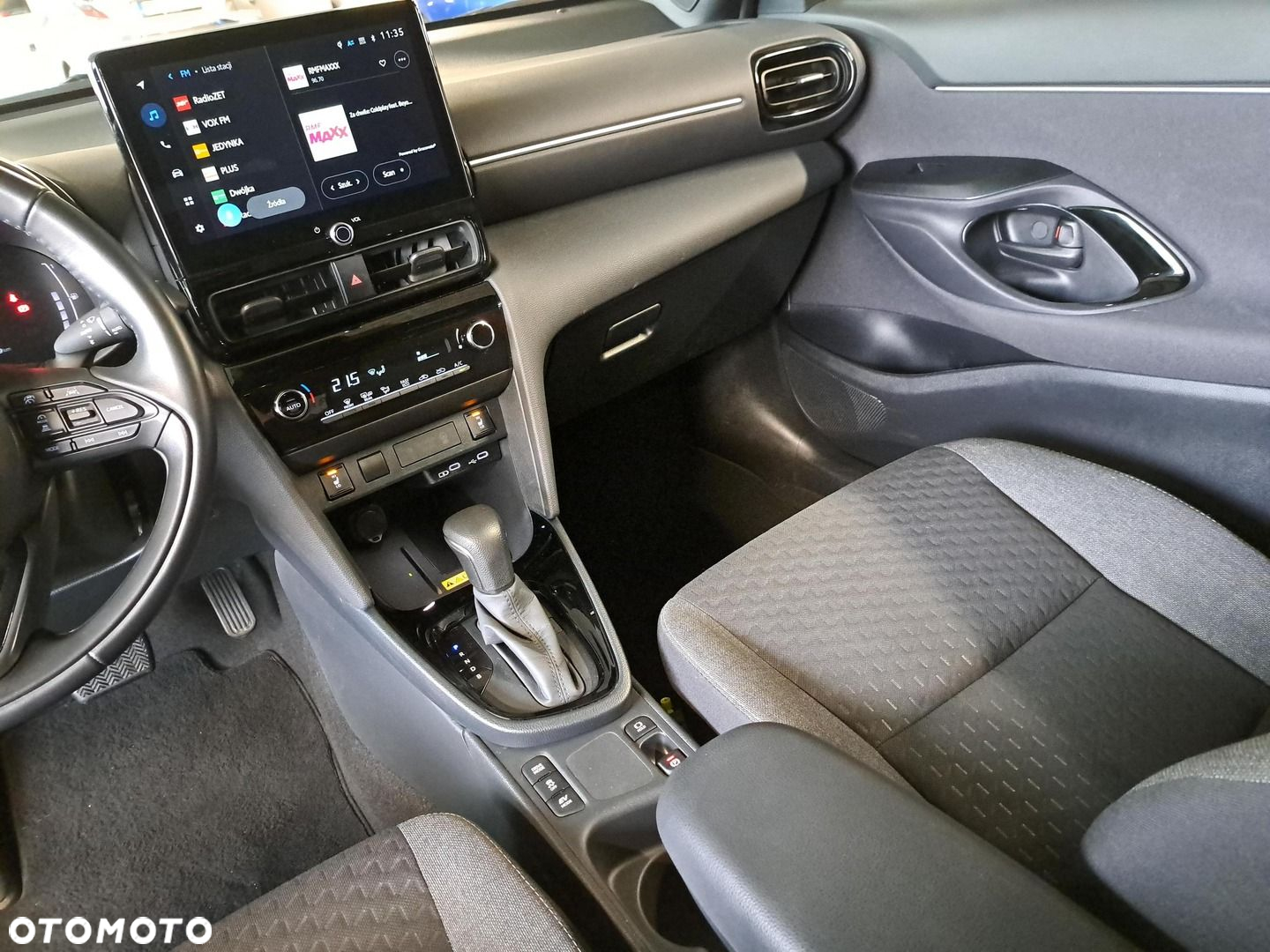 Toyota Yaris Cross Hybrid 1.5 Style - 27