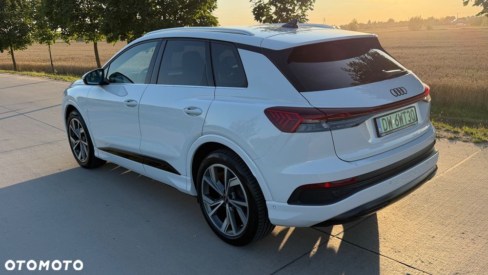 Audi Q4 e-tron - 11