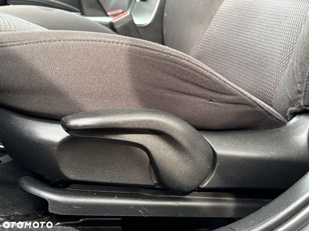 Mazda 3 1.6 Exclusive - 22