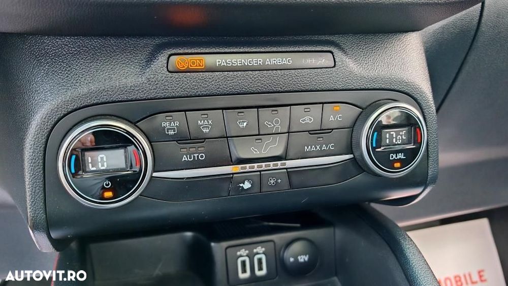 Ford Kuga - 22