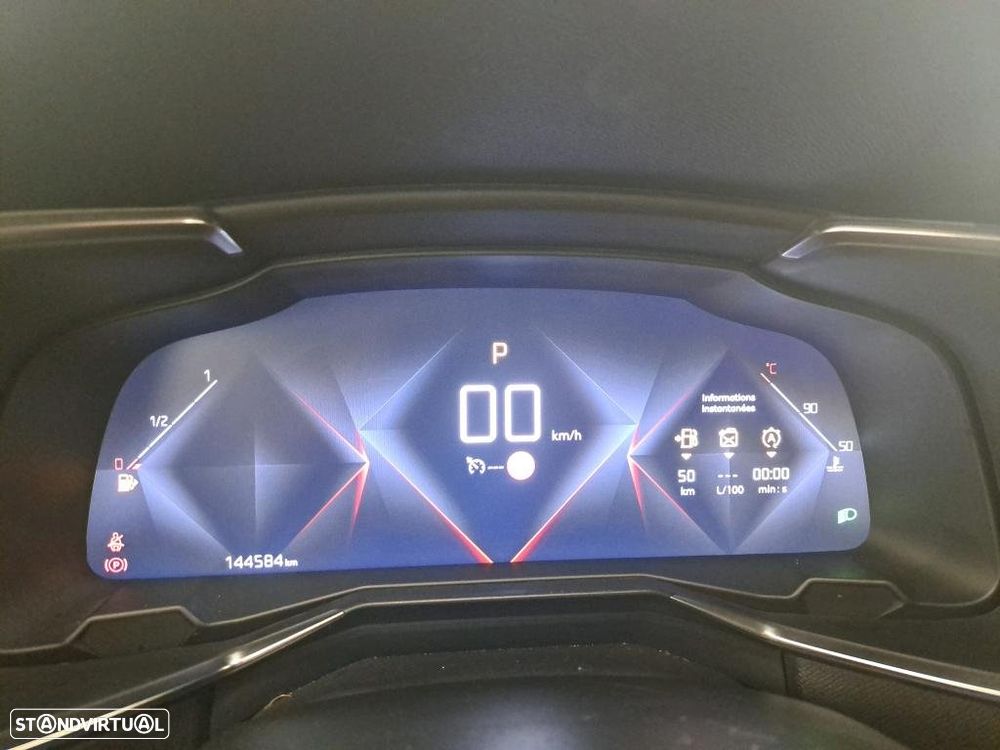 DS DS7 Crossback - 7