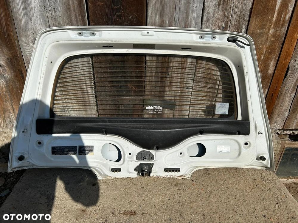 KLAPA TYŁ BAGAŻNIKA SZYBA SEICENTO BIAŁA 249f - 2