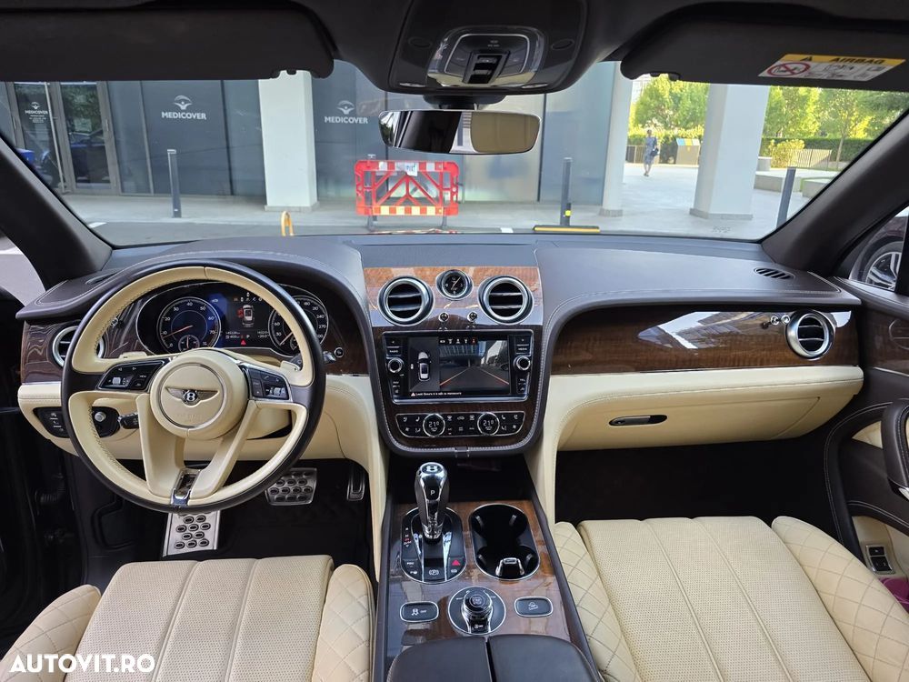 Bentley Bentayga - 8