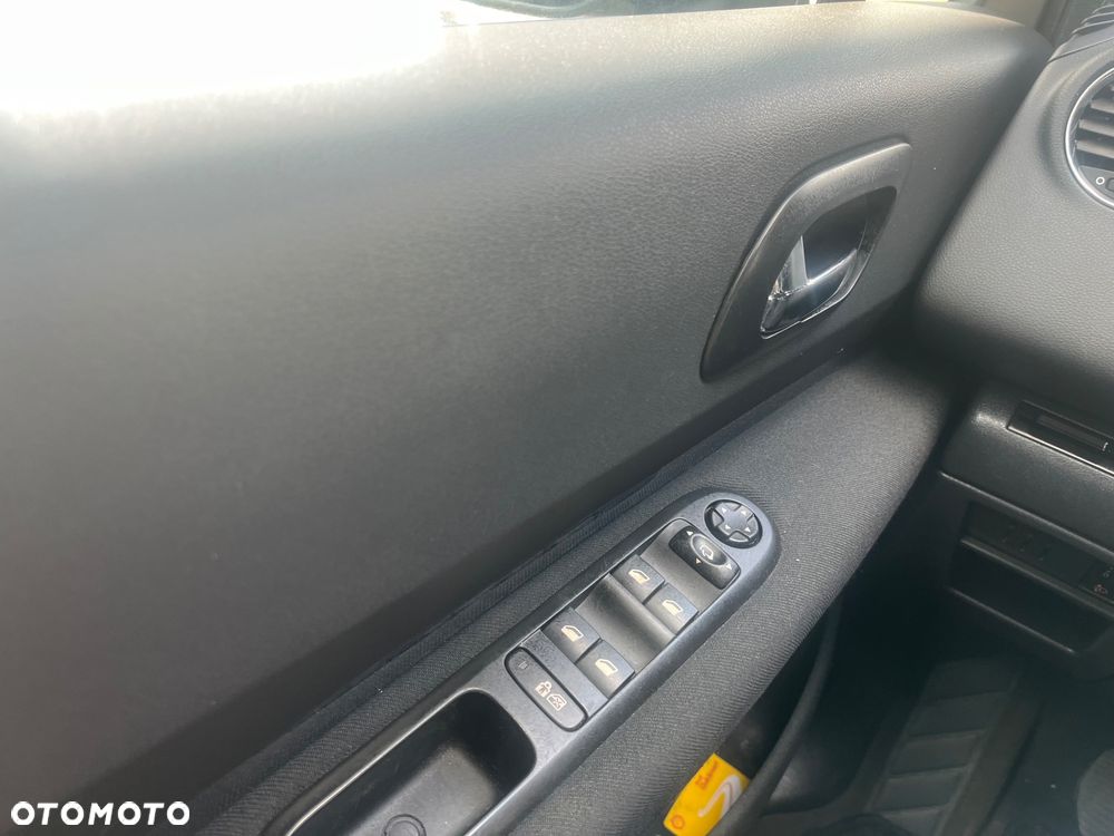 Peugeot 3008 1.6 Premium - 22