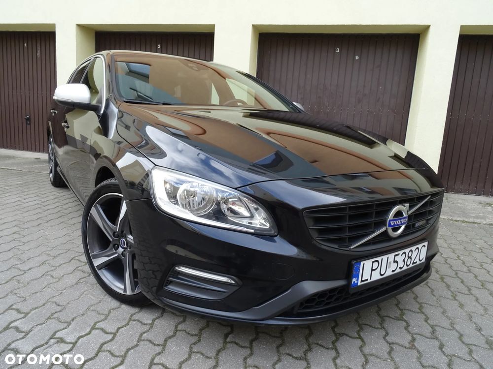 Volvo V60 D2 R-Design Momentum - 19