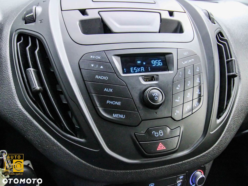 Ford Tourneo Courier 1.0 EcoBoost Ambiente - 21