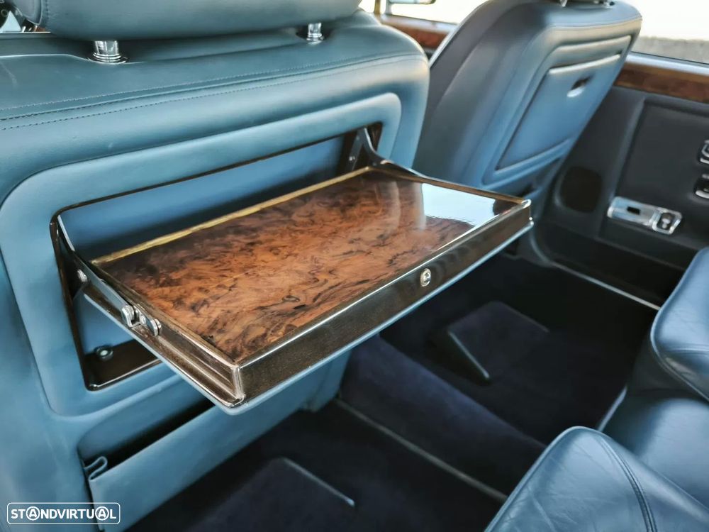 Rolls Royce Silver Spur - 43