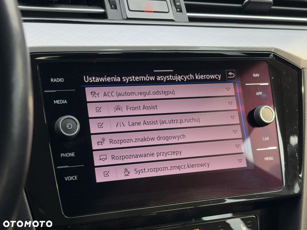 Volkswagen Passat 2.0 TDI EVO Business DSG - 29