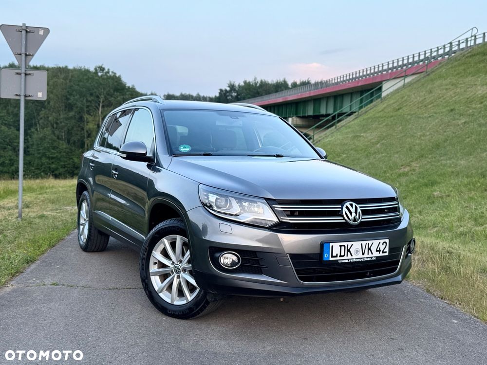 Volkswagen Tiguan 2.0 TDI DPF 4Motion BlueMotion Technology DSG Lounge Sport & Style - 16