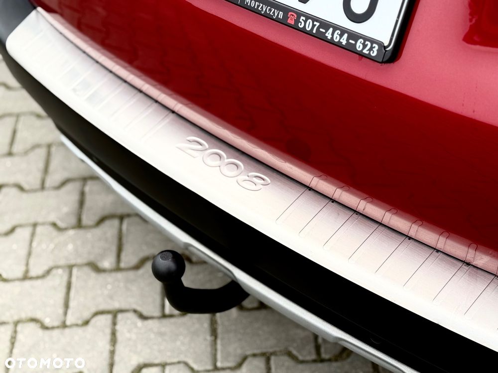 Peugeot 2008 1.6 BlueHDi Allure S&S - 18