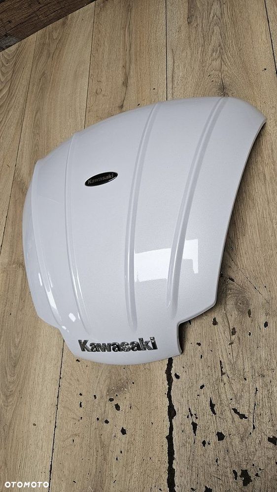Nakładka na kufer centralny Kawasaki GTR 1400  131LUU00-XX - 3