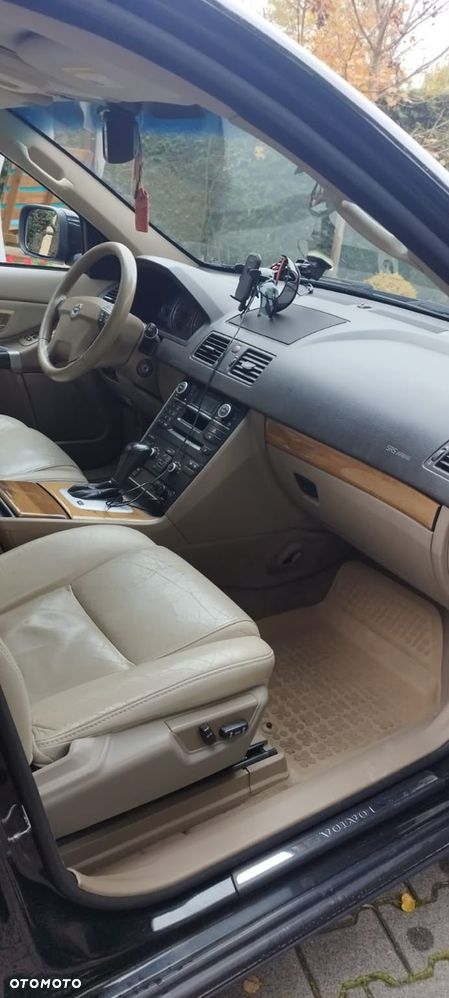 Volvo XC 90 - 7