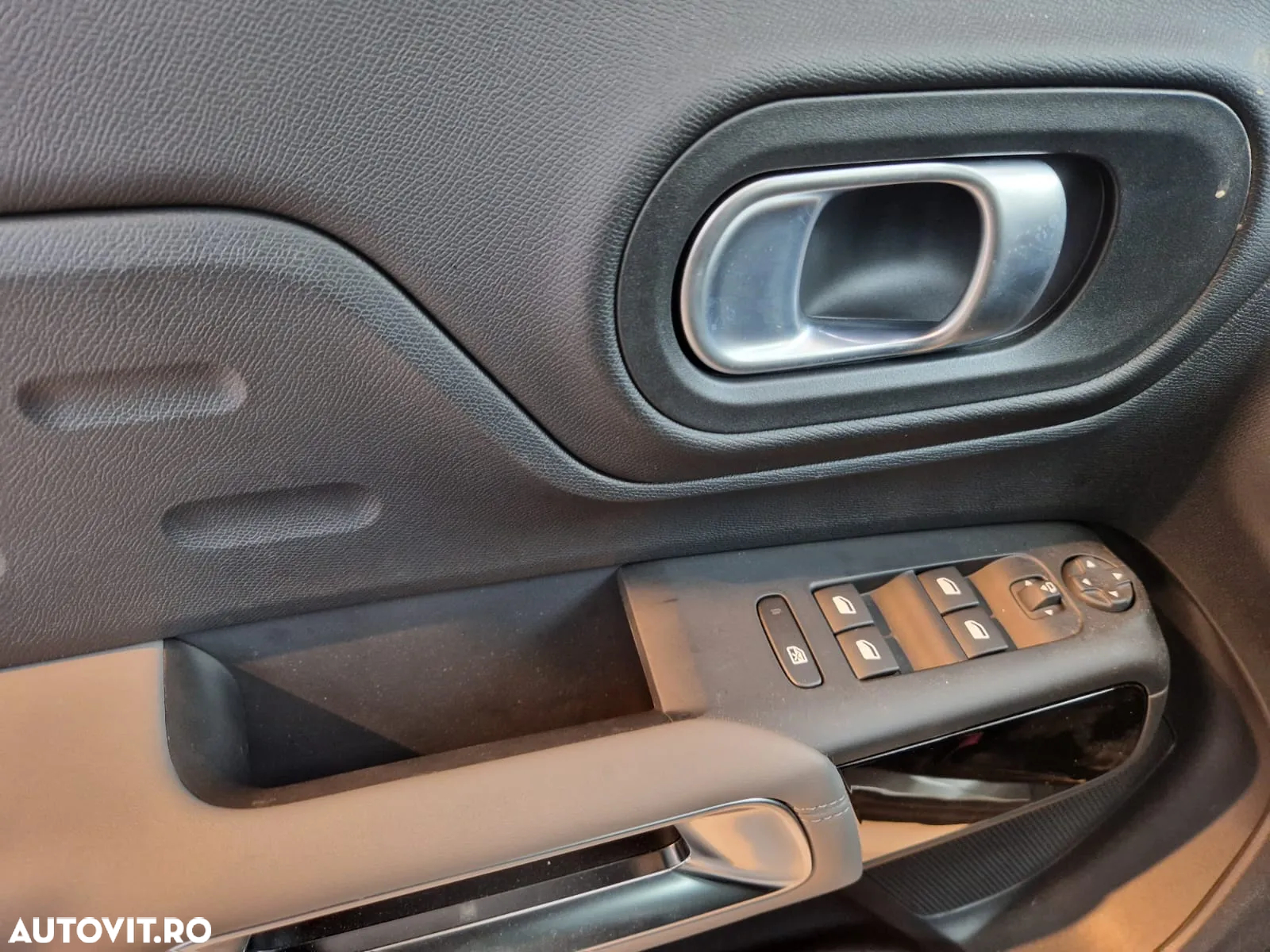 Citroën C5 Aircross 1.6 PHeV FWD 225 EAT8 Shine - 10