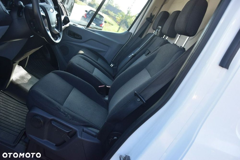 Ford Transit - 30