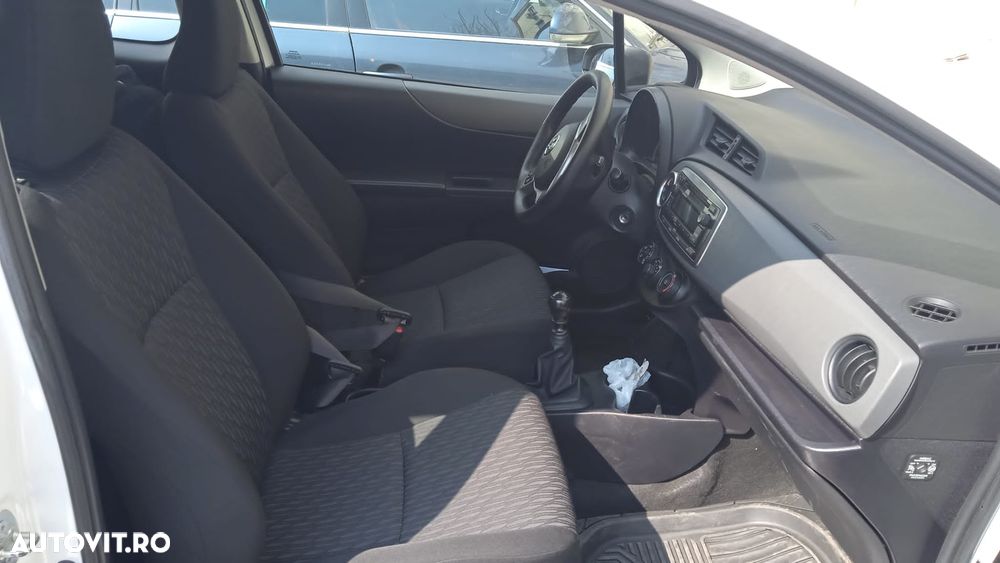 Toyota Yaris 1.4 D-4D - 5