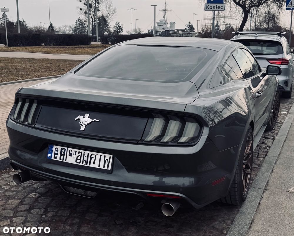 Ford Mustang 3.7 V6 - 10