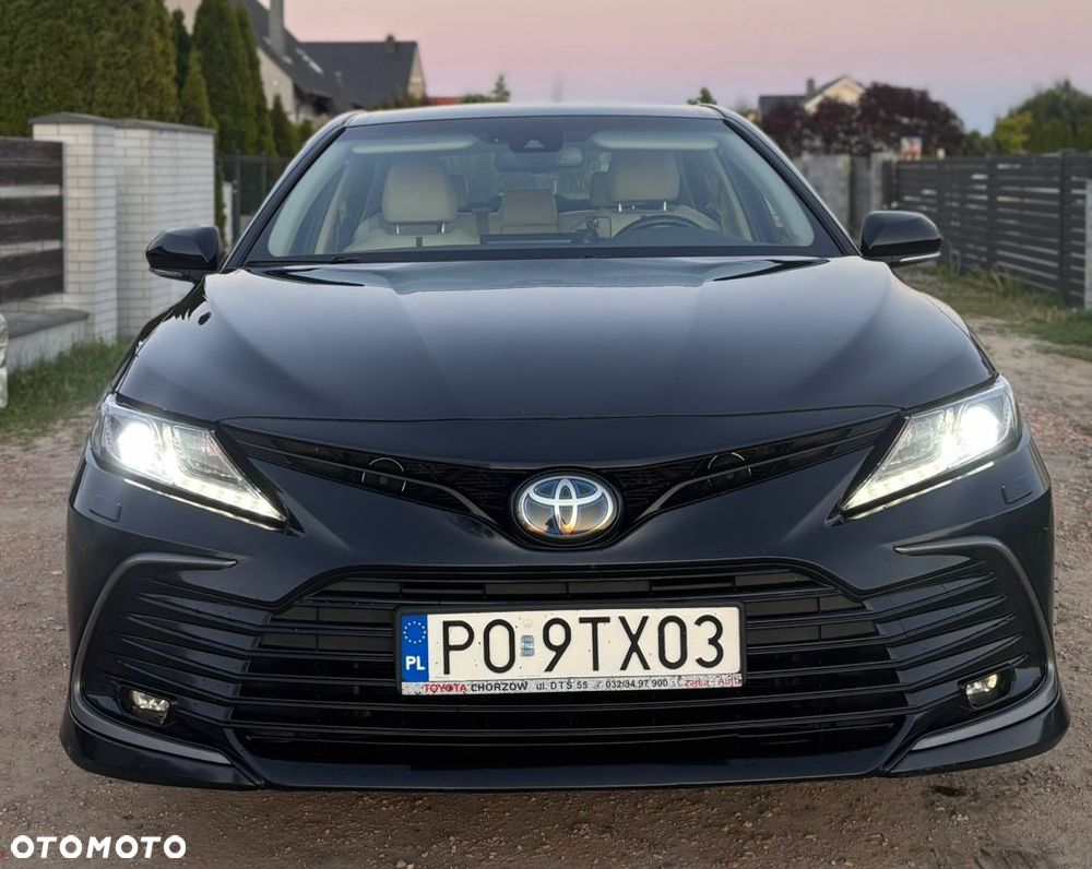 Toyota Camry 2.5 Hybrid Comfort CVT - 2