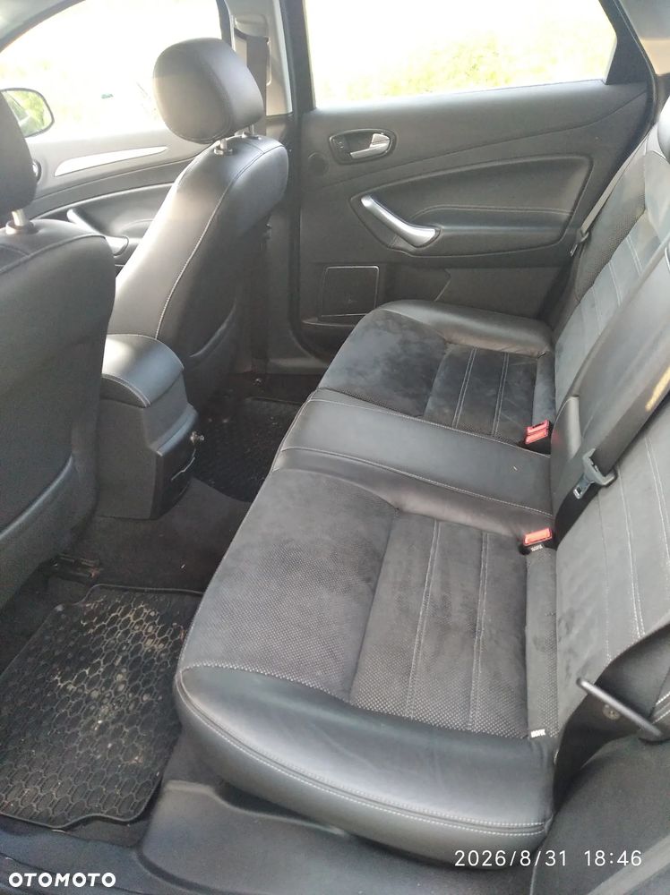 Ford Mondeo 2.5 Titanium - 9