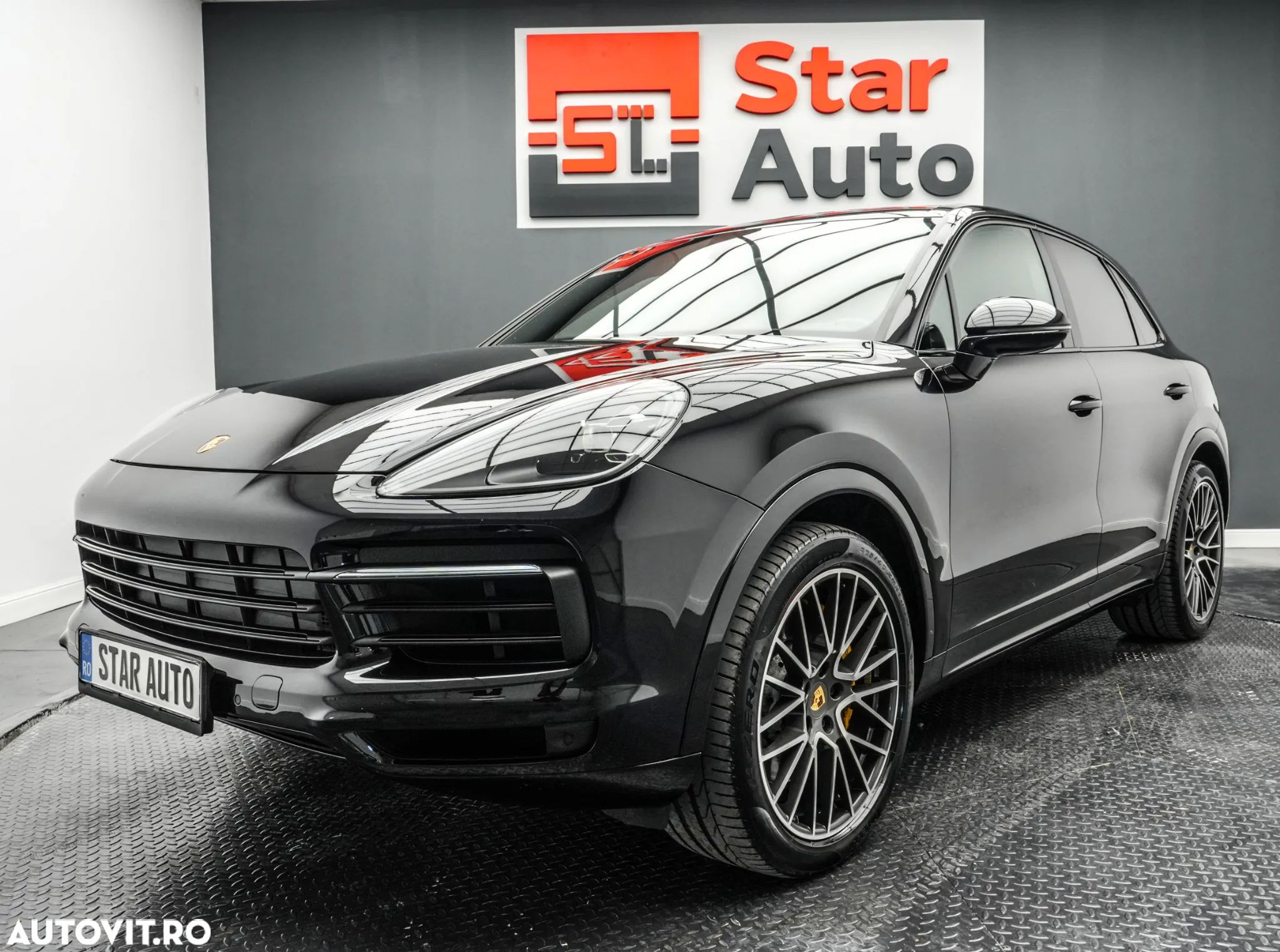 Porsche Cayenne S - 1