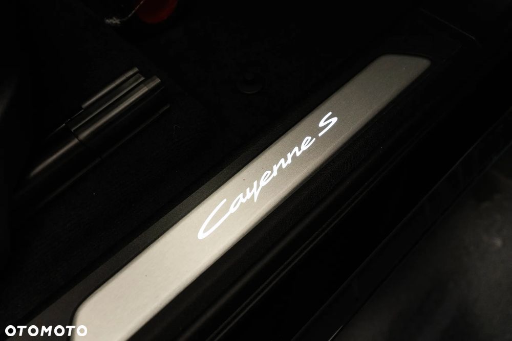 Porsche Cayenne S E-Hybrid PHEV - 31