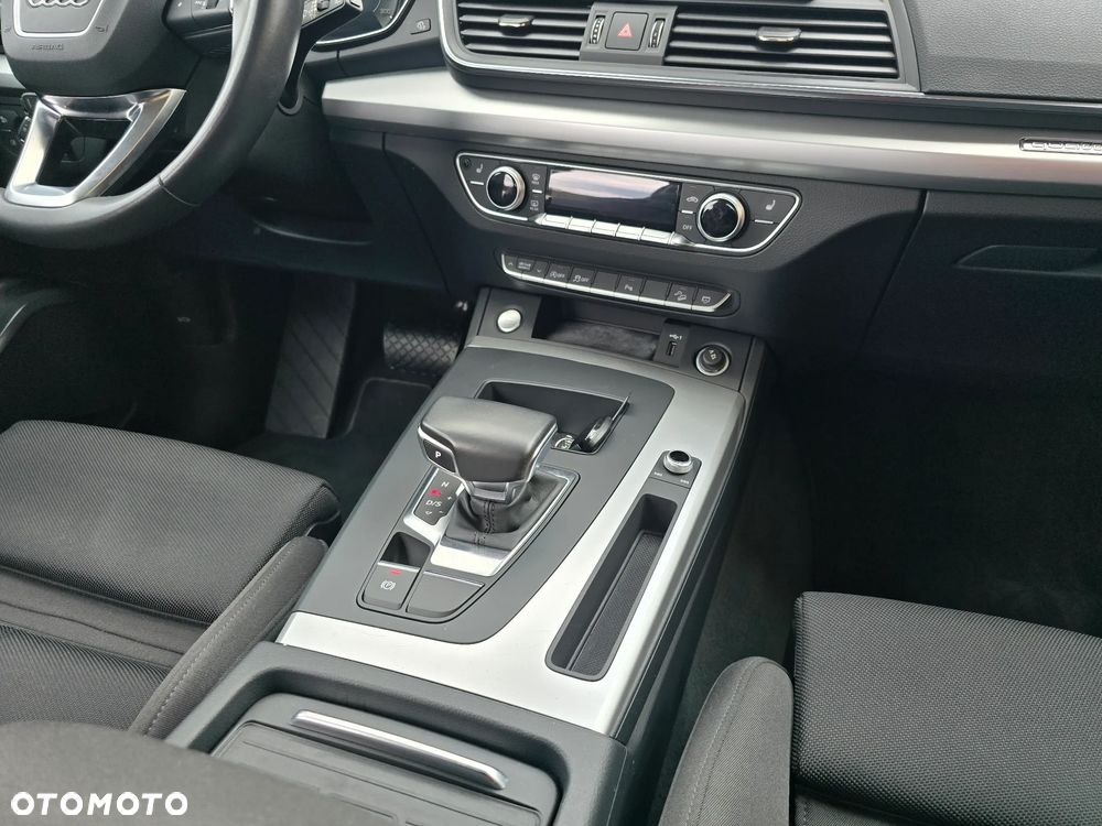 Audi Q5 40 TDI quattro S tronic S line business - 35